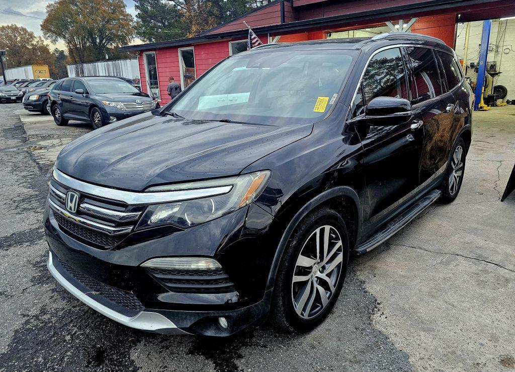 2016 Honda Pilot Touring's photo